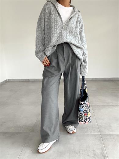 Gri Fermuarlı Triko Kazak