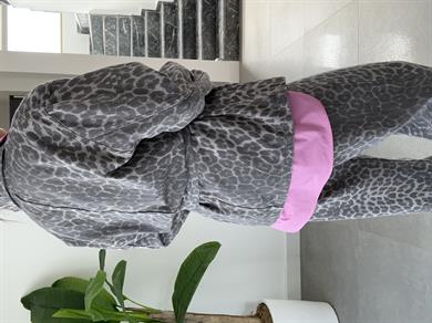 Gri Leopar Desen Gabardin Kuşaklı Ceket