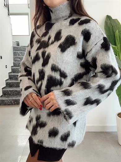 Gri Leopar Desenli Dik Yaka Kazak