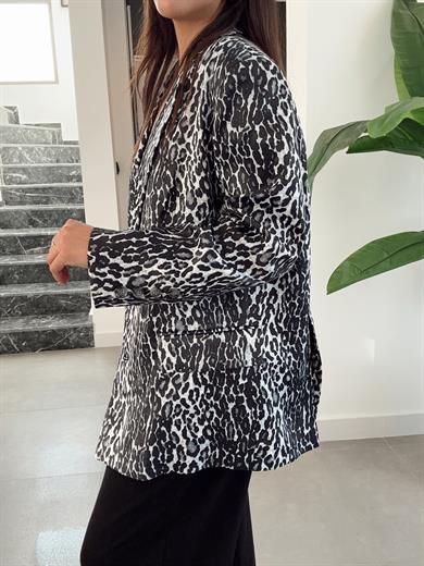 Gri Leopar Desenli Saten Blazer