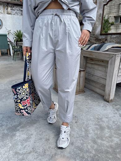 Gri Paçası Pileli Beli Lastikli Pantolon