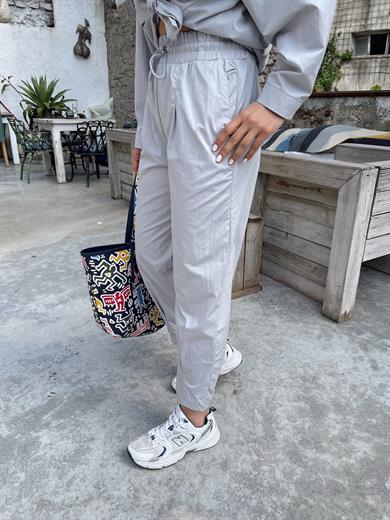 Gri Paçası Pileli Beli Lastikli Pantolon