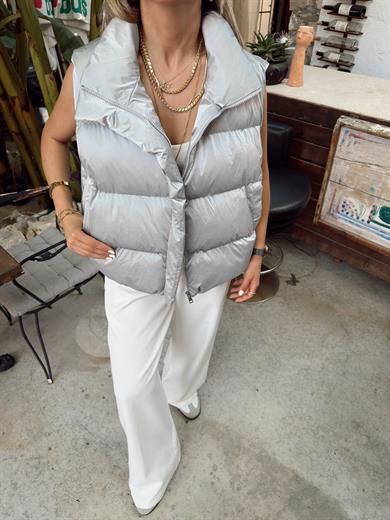 Gümüş Yan Cep Detaylı Parlak Yelek