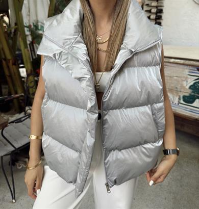 Gümüş Yan Cep Detaylı Parlak Yelek