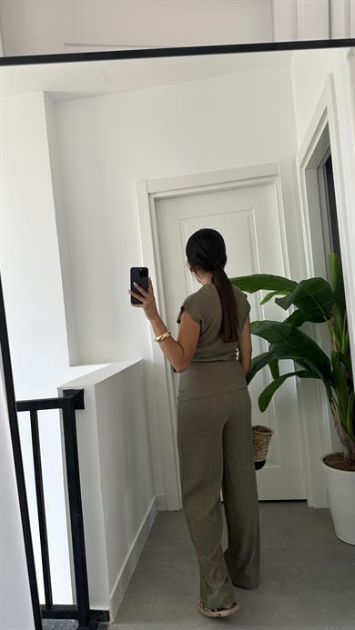 Haki Bağlama Detaylı Bluz Pantolon Takım