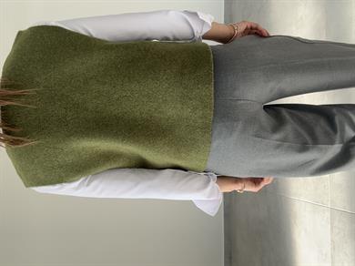 Haki Düğmeli Triko Yelek