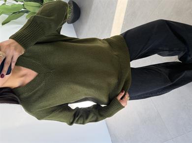 Marla Haki V Yaka Oversize Triko Kazak