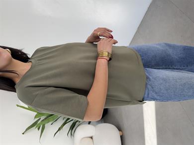 Haki Yanları Yırtmaçlı Tişört