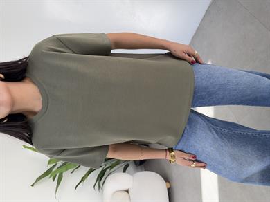 Haki Yanları Yırtmaçlı Tişört