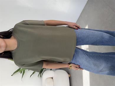 Haki Yanları Yırtmaçlı Tişört