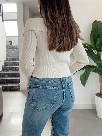 Ham Ekru Madonna Yaka Fermuarlı Triko