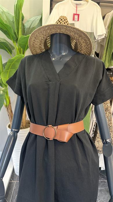 Henda Siyah Kemer Detaylı V Yaka Elbise