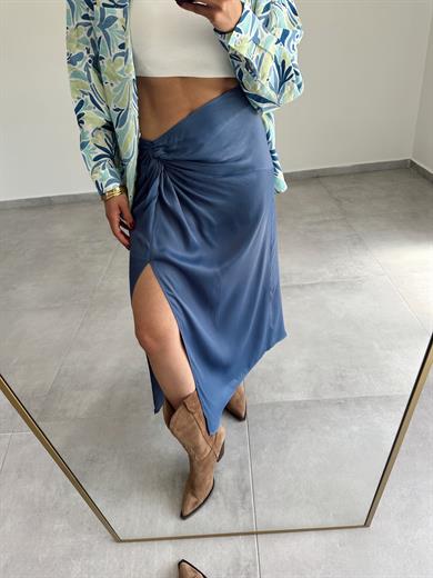 İndigo Saten Yırtmaç Detay Etek