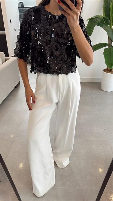 İri Pullu Siyah Bluz