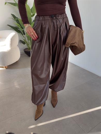 Kahve Bel Ve Paça Lastik Detaylı Deri Pantolon