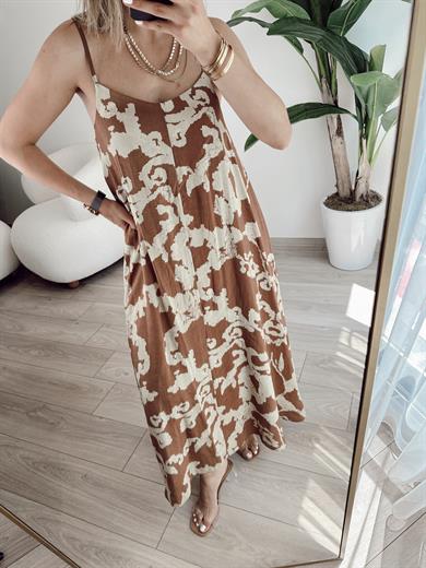 Kahve Desenli Askılı Elbise