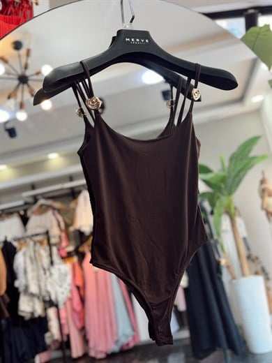 Kahve Gold Toka Detaylı Bodysuit