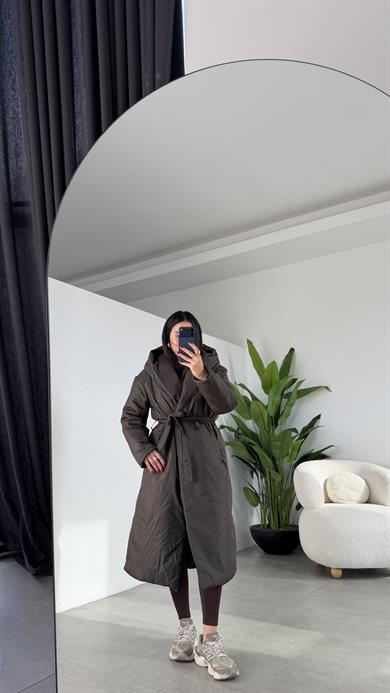 Kahve Kapüşonlu Elyaflı Uzun Mont