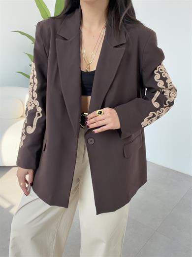 Kahve Kol Nakış Detaylı Vatkalı Ceket