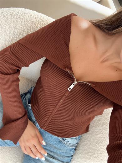 Kahve Madonna Yaka Fermuarlı Triko