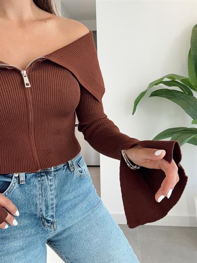 Kahve Madonna Yaka Fermuarlı Triko