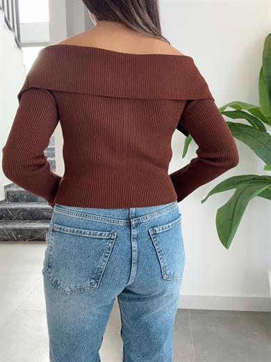 Kahve Madonna Yaka Fermuarlı Triko