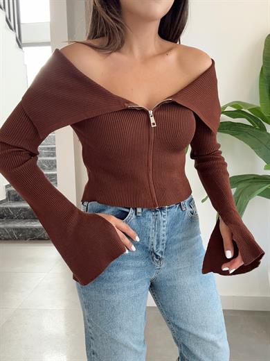 Kahve Madonna Yaka Fermuarlı Triko