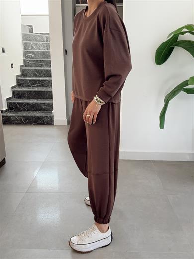 Kahve Modal Kumaş Sırt Detaylı Takım