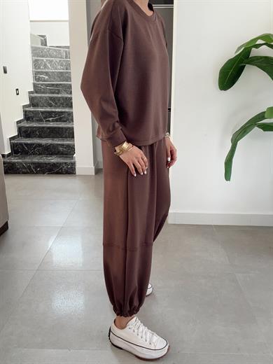 Kahve Modal Kumaş Sırt Detaylı Takım