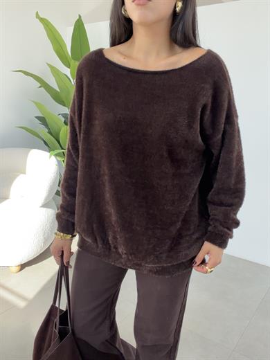 Kahve Sakallı Tek Omzu Açık Kazak