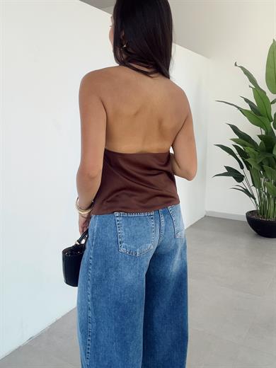 Kahve Sırtı Açık Saten Bluz