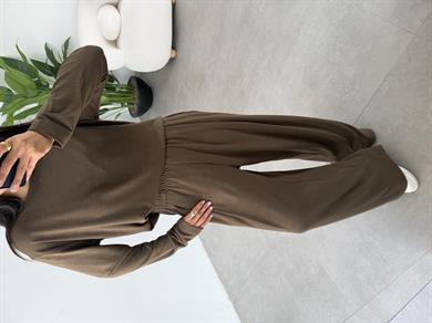 Kahve Sonsuz Kumaş Geniş Kemerli Pileli Eşofman Altı