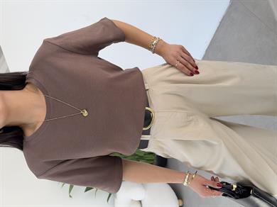 Kahve Vatkalı Basic Yaka Tshirt