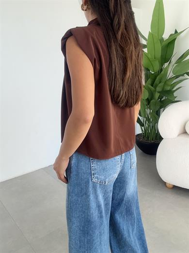 Kahve Vatkalı Degaje Yaka Bluz