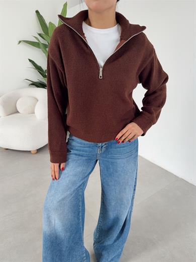 Kahve Yakası Fermuarlı Triko Kazak