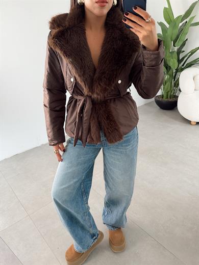 Kahve Yakası Kürklü Kaşe Mont