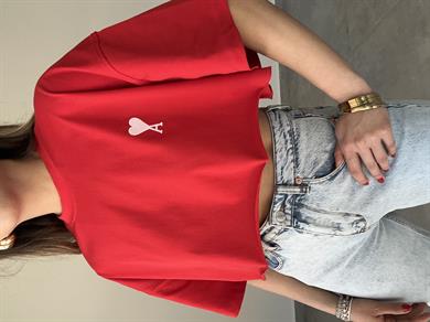 Kalpli Kırmızı Crop Tişört