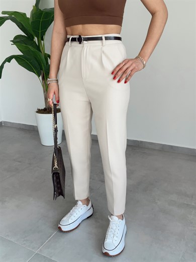 Kemerli Bej Kumaş Pantolon