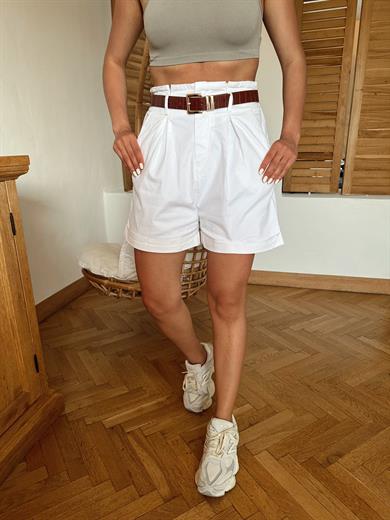 Kemerli Ekru Şort