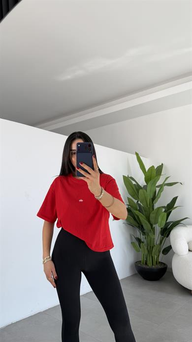 Kırmızı Ao Basic Crop