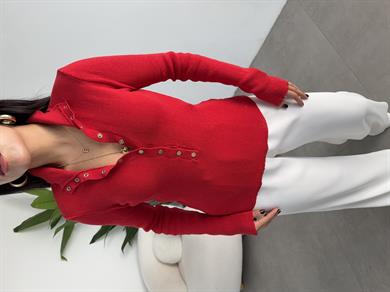 Kırmızı Çıtçıt Detaylı Triko Kazak