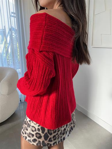 Kırmızı Madonna Yaka Triko Kazak