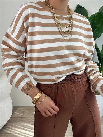 Koyu Bej Çizgili Salaş Triko Kazak