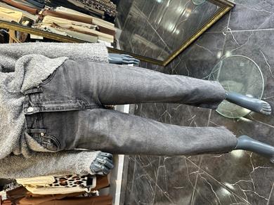 Koyu Gri Boyfit Kesik Paça Pantolon