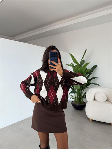 Koyu Kahve Baklava Desen Kazak