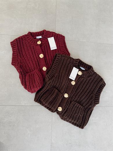 Koyu Kahve Bisiklet Yaka Yumuşak Dokulu Cepli Triko Yelek