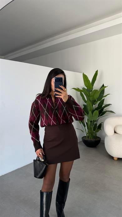 Koyu Kahve-Bordo Baklava Desen Hırka