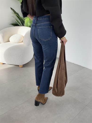 Koyu Mavi Boyfit Kesik Paça Jean