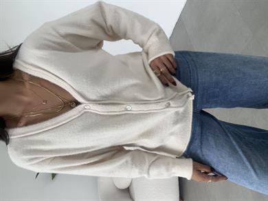 Krem 4 Düğmeli Hırka