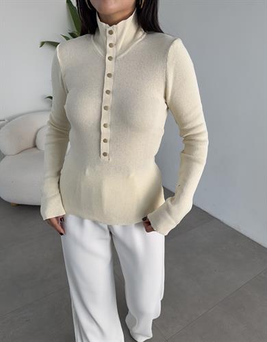 Krem Çıtçıt Detaylı Triko Kazak